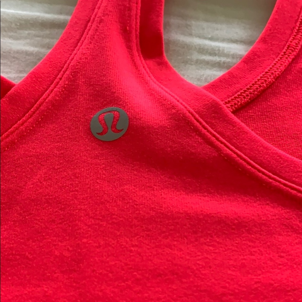 Lululemon - Picture 2 of 2